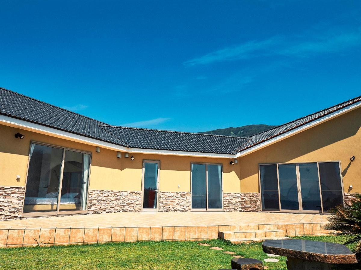Resort Villa Miko Oshima Экстерьер фото